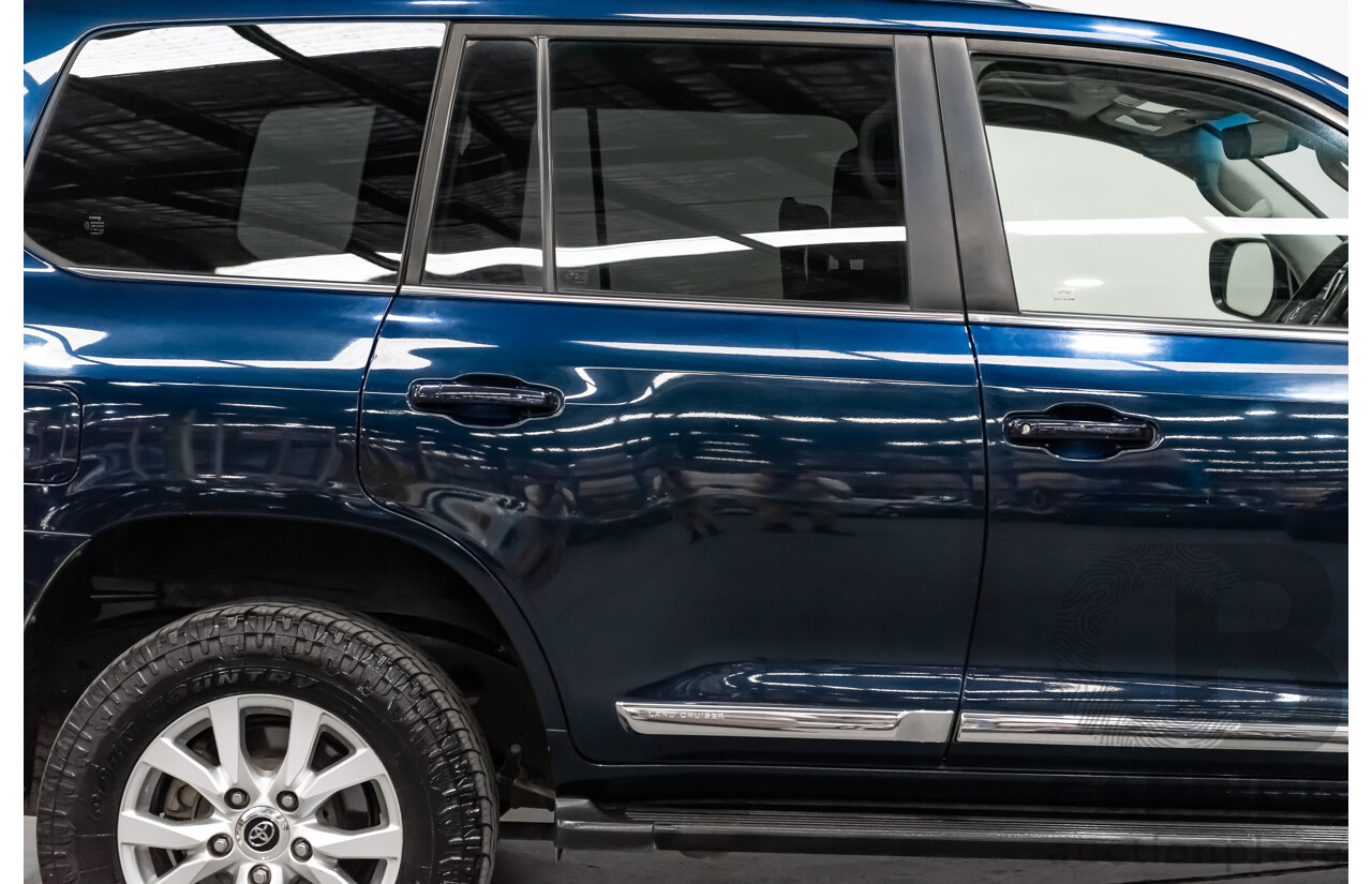 6/2019 Toyota Landcruiser Sahara (4x4) VDJ200R MY19 4d Wagon Metallic Blue Turbo Diesel V8 4.5L