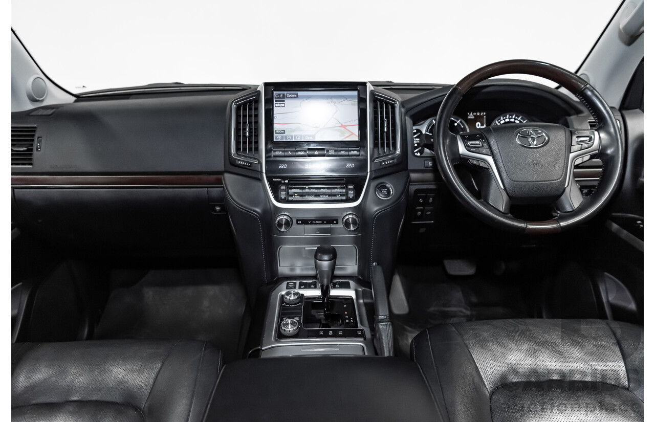 6/2019 Toyota Landcruiser Sahara (4x4) VDJ200R MY19 4d Wagon Metallic Blue Turbo Diesel V8 4.5L