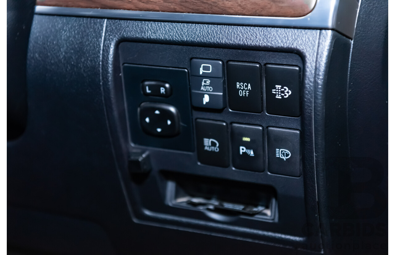 6/2019 Toyota Landcruiser Sahara (4x4) VDJ200R MY19 4d Wagon Metallic Blue Turbo Diesel V8 4.5L