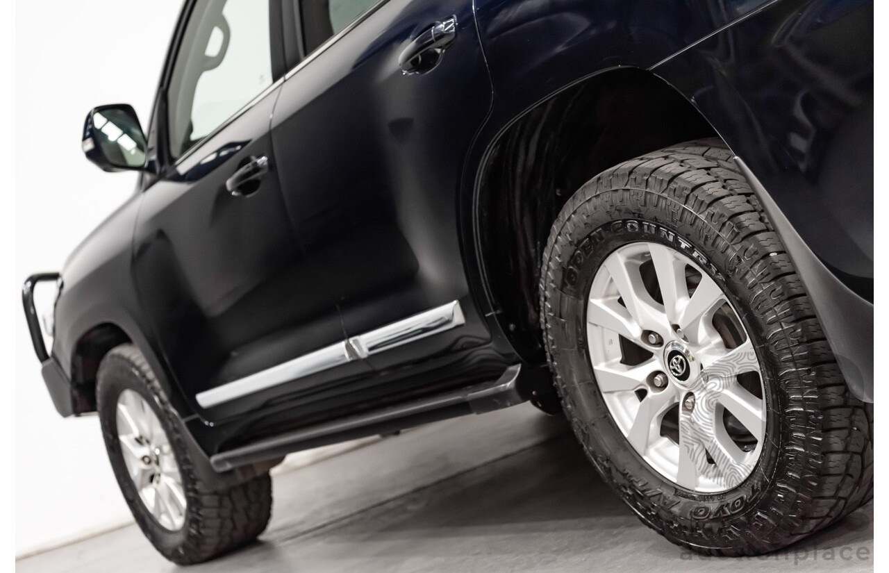 6/2019 Toyota Landcruiser Sahara (4x4) VDJ200R MY19 4d Wagon Metallic Blue Turbo Diesel V8 4.5L