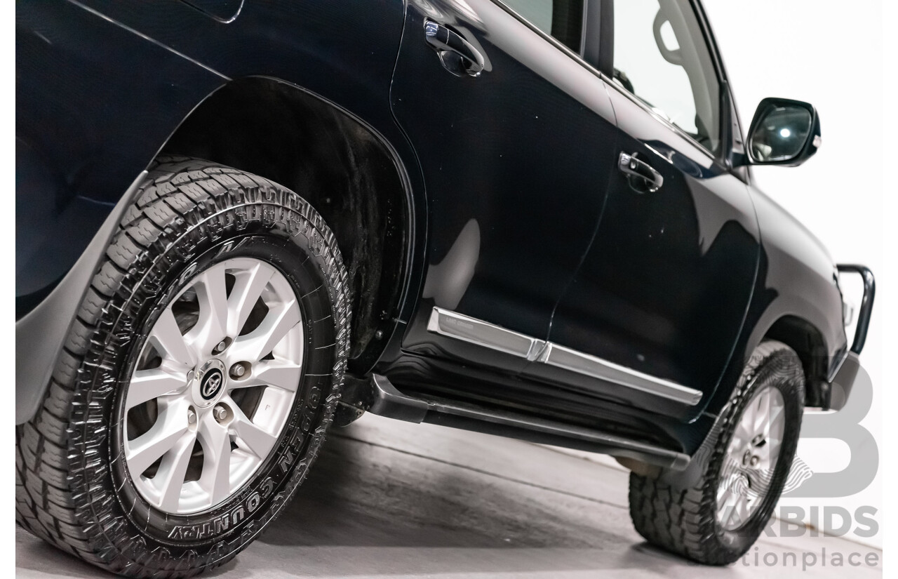 6/2019 Toyota Landcruiser Sahara (4x4) VDJ200R MY19 4d Wagon Metallic Blue Turbo Diesel V8 4.5L