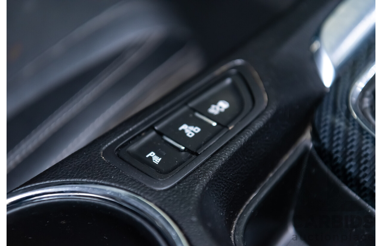 4/2014 Holden Commodore SS-V VF Utility Regal Peacock Metallic Green V8 6.0L