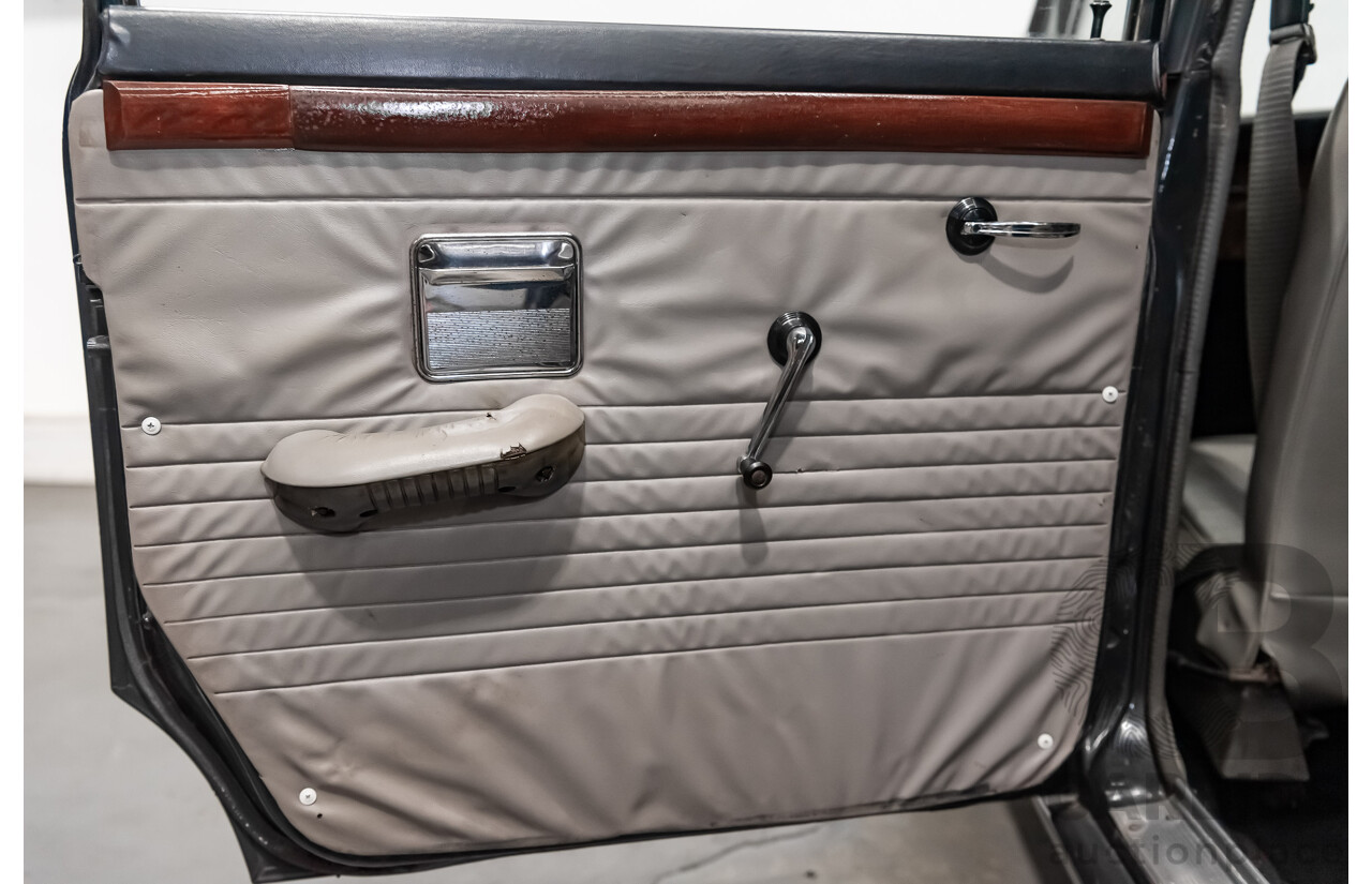 1/1965 Humber Vogue 4d Sedan Dark Green 1.6L