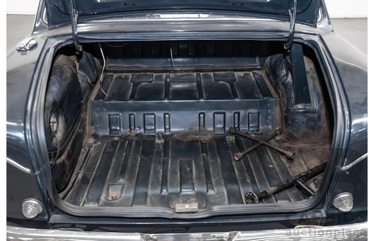 1/1965 Humber Vogue 4d Sedan Dark Green 1.6L