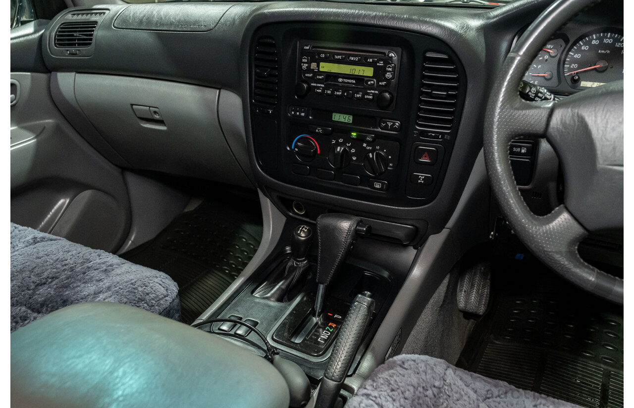 12/2000 Toyota Landcruiser GXL 100 Series (4x4) HDJ100R 4d Wagon Silver Turbo Diesel 1HD-FTE 4.2L