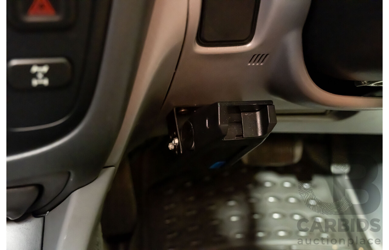 12/2000 Toyota Landcruiser GXL 100 Series (4x4) HDJ100R 4d Wagon Silver Turbo Diesel 1HD-FTE 4.2L