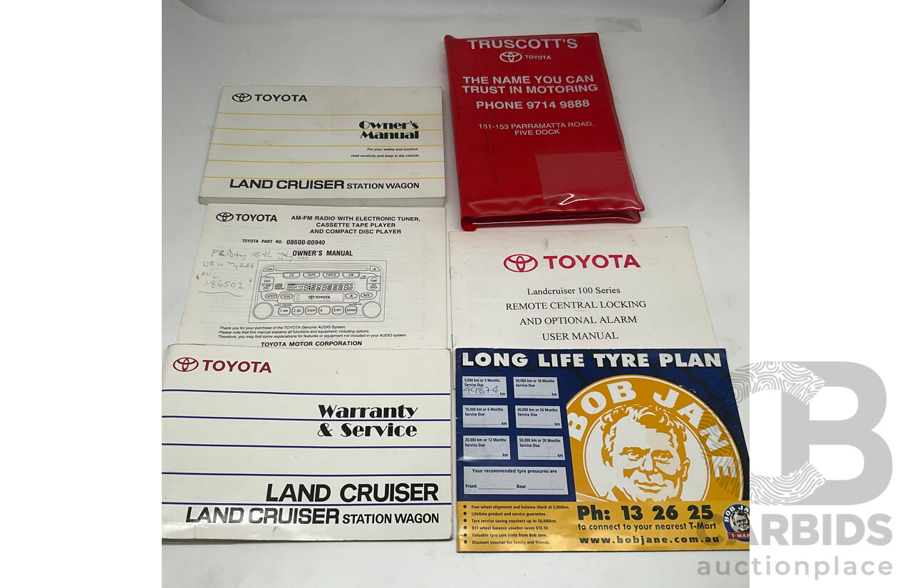 12/2000 Toyota Landcruiser GXL 100 Series (4x4) HDJ100R 4d Wagon Silver Turbo Diesel 1HD-FTE 4.2L