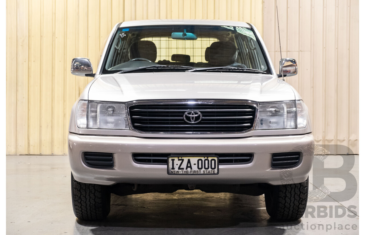 12/2000 Toyota Landcruiser GXL 100 Series (4x4) HDJ100R 4d Wagon Silver Turbo Diesel 1HD-FTE 4.2L