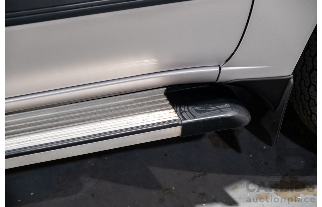 12/2000 Toyota Landcruiser GXL 100 Series (4x4) HDJ100R 4d Wagon Silver Turbo Diesel 1HD-FTE 4.2L