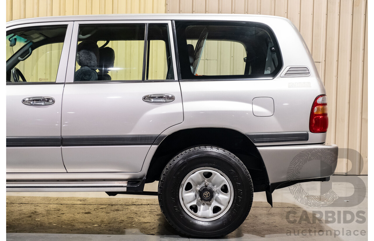 12/2000 Toyota Landcruiser GXL 100 Series (4x4) HDJ100R 4d Wagon Silver Turbo Diesel 1HD-FTE 4.2L