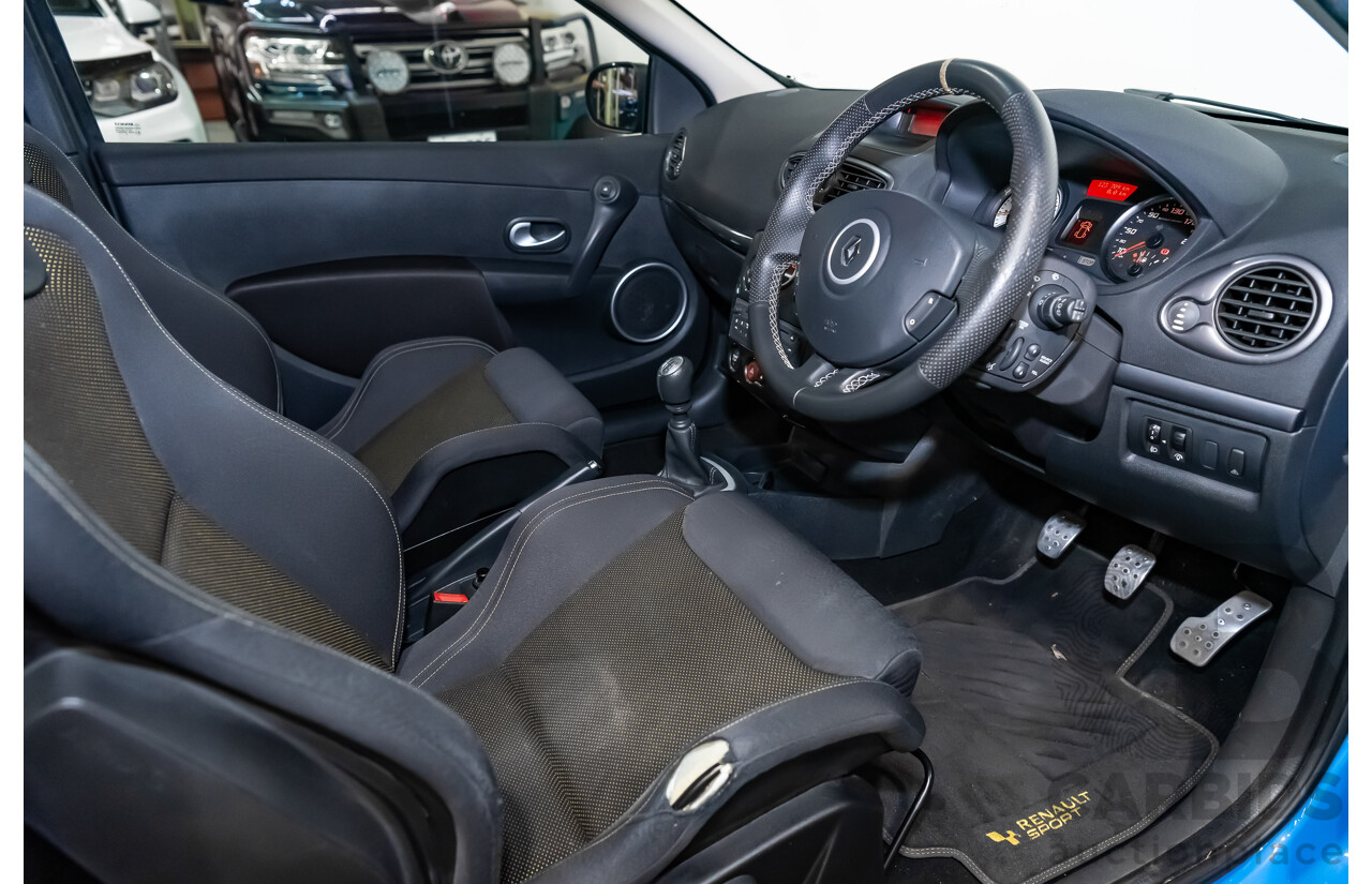 3/2013 Renault Sport Clio III Phase 2 200 CUP 2d Hatch Racing Blue 2.0L