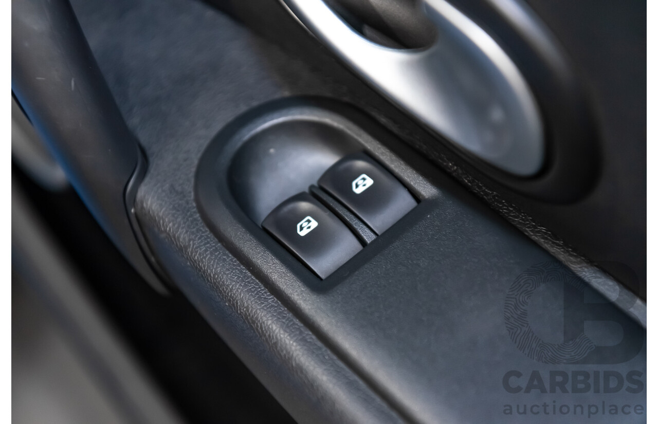 3/2013 Renault Sport Clio III Phase 2 200 CUP 2d Hatch Racing Blue 2.0L