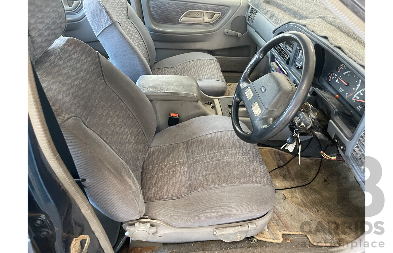 4/1994 Ford Falcon Futura ED 4d Sedan Green 4.0L