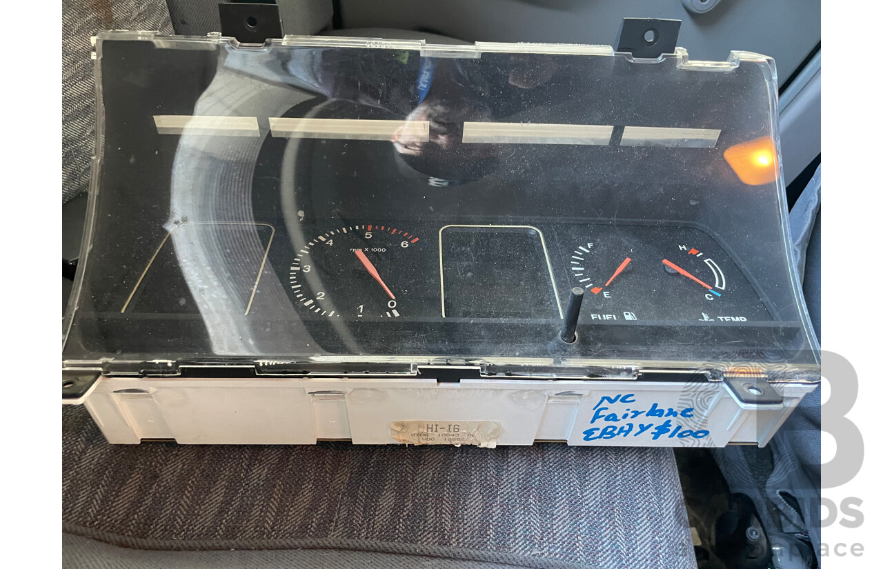 4/1994 Ford Falcon Futura ED 4d Sedan Green 4.0L