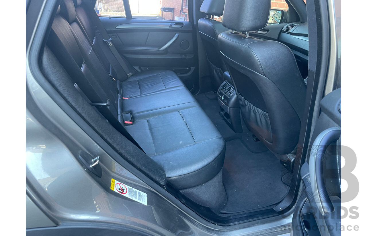 12/2006 BMW X5 4.4i E53 MY06 UPGRADE 4d Wagon Grey 4.4L