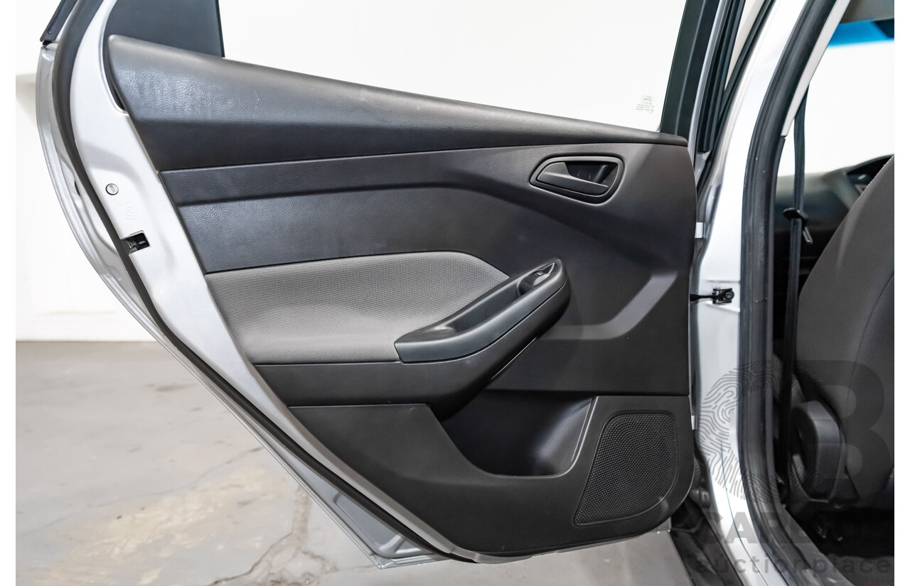 7/2013 Ford Focus Ambiente LW MK2 4d Sedan Metallic Ingot Silver 1.6L