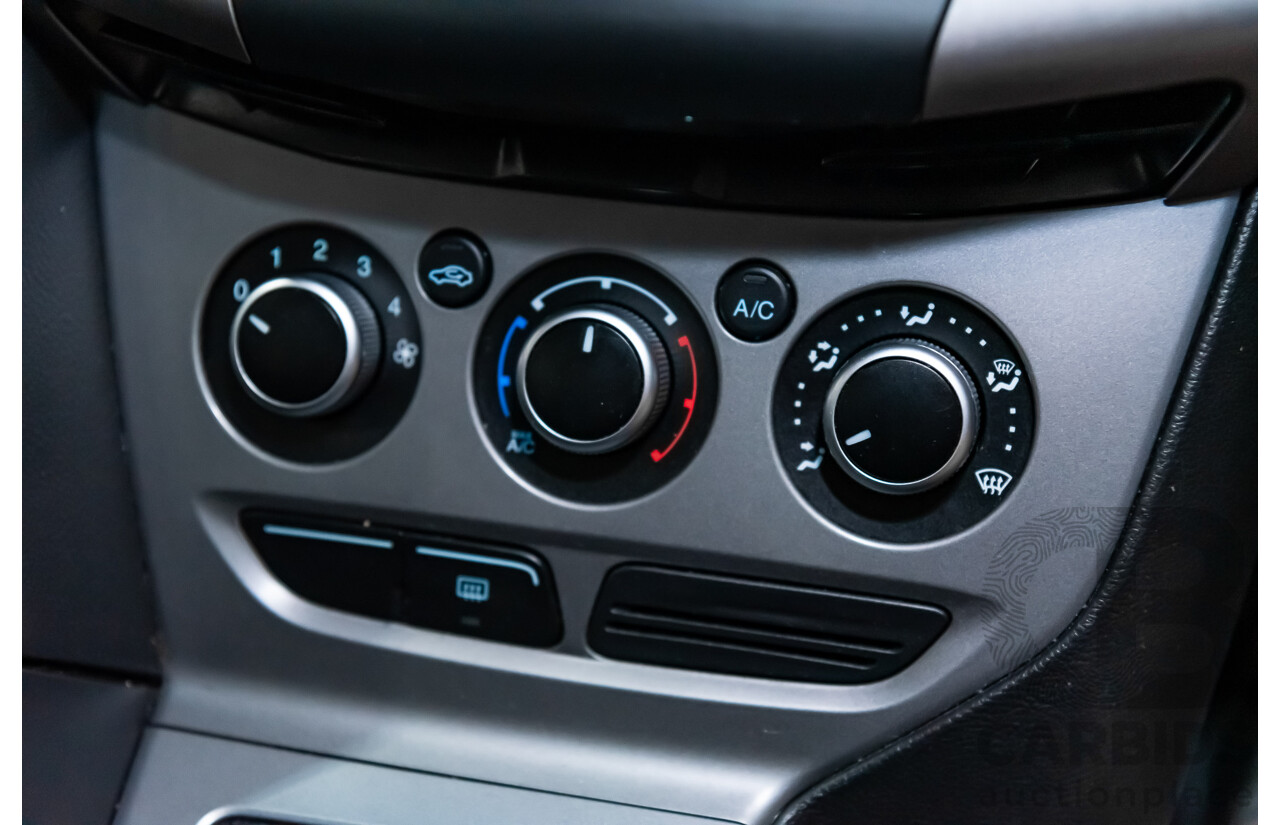 7/2013 Ford Focus Ambiente LW MK2 4d Sedan Metallic Ingot Silver 1.6L