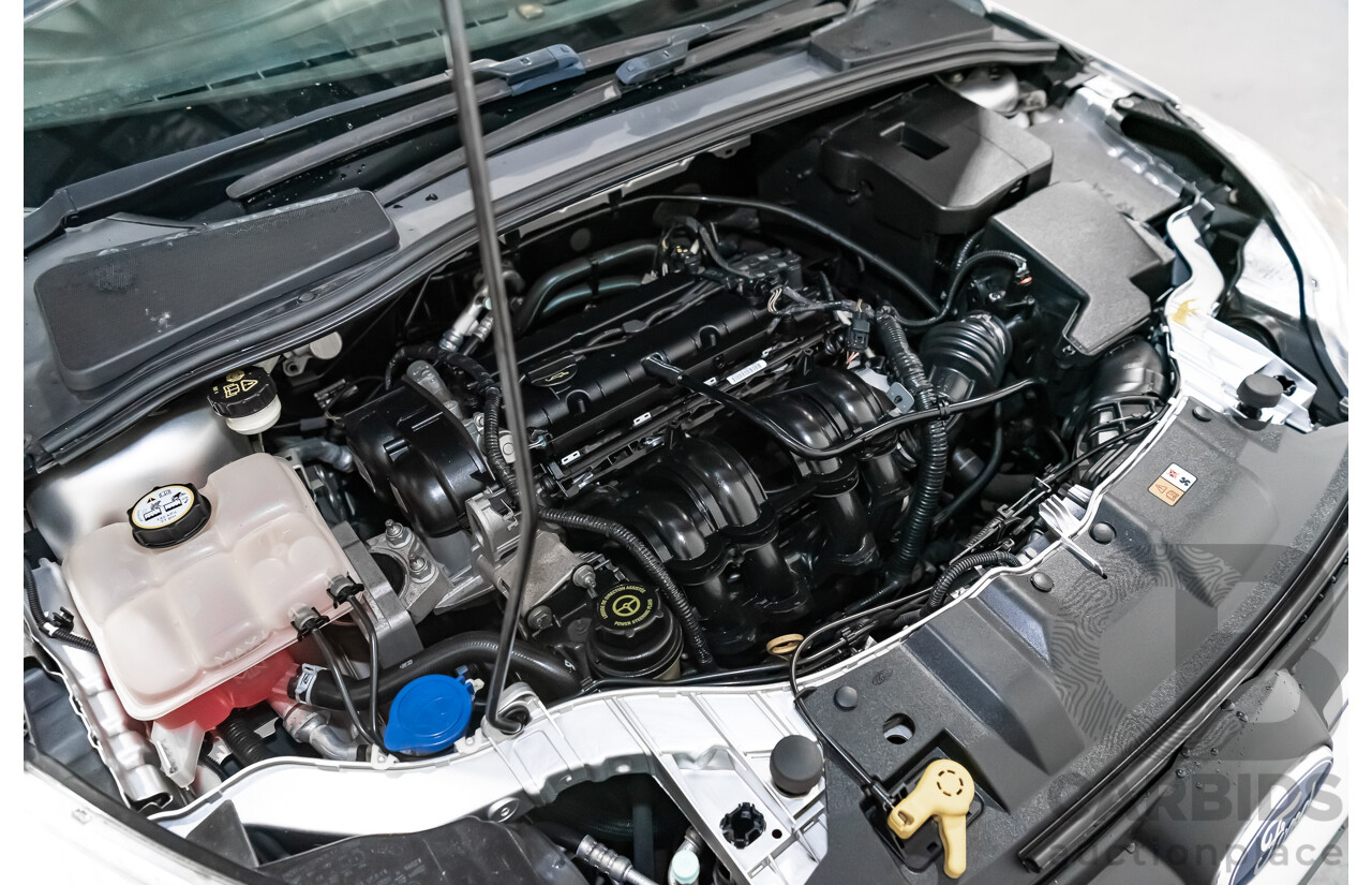 7/2013 Ford Focus Ambiente LW MK2 4d Sedan Metallic Ingot Silver 1.6L