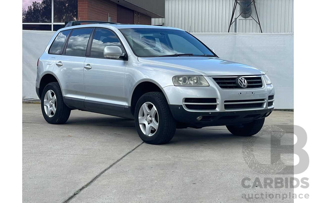 1/2005 Volkswagen Touareg R5 TDi Luxury 7L 4d Wagon Silver 2.5L
