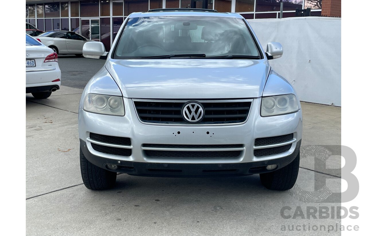 1/2005 Volkswagen Touareg R5 TDi Luxury 7L 4d Wagon Silver 2.5L