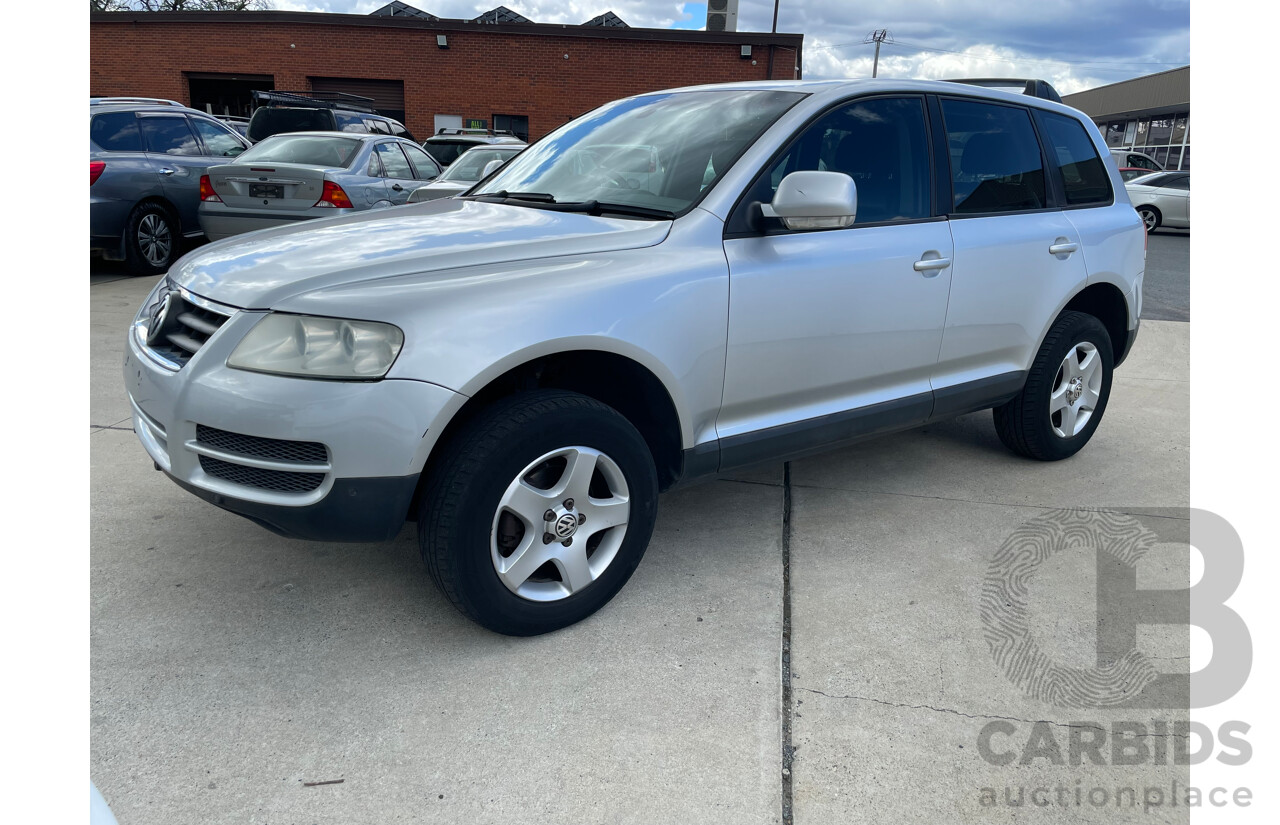 1/2005 Volkswagen Touareg R5 TDi Luxury 7L 4d Wagon Silver 2.5L