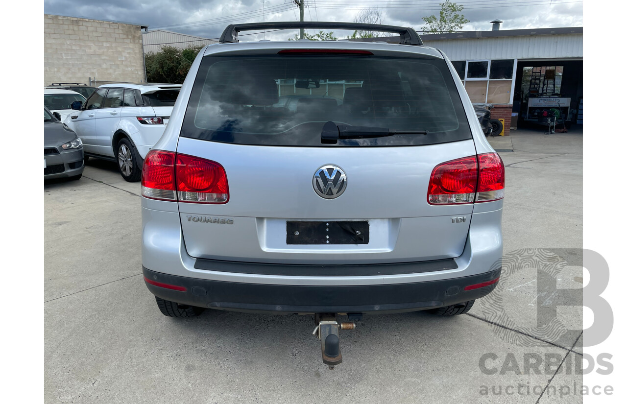 1/2005 Volkswagen Touareg R5 TDi Luxury 7L 4d Wagon Silver 2.5L