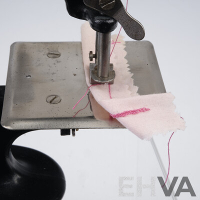 Vintage Peter Pan Toy Sewing Machine, Model 0, Made in Australia by Colton, Palmer and Preston