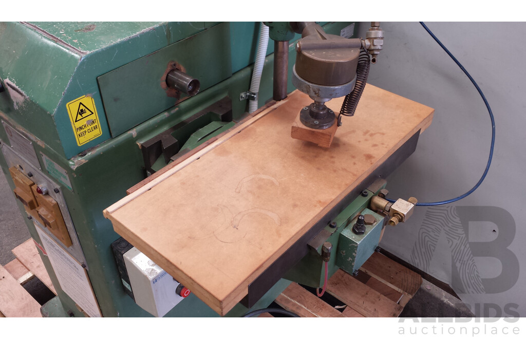 Renzo Balestrini 2/Cap Double Sided Slot Mortiser