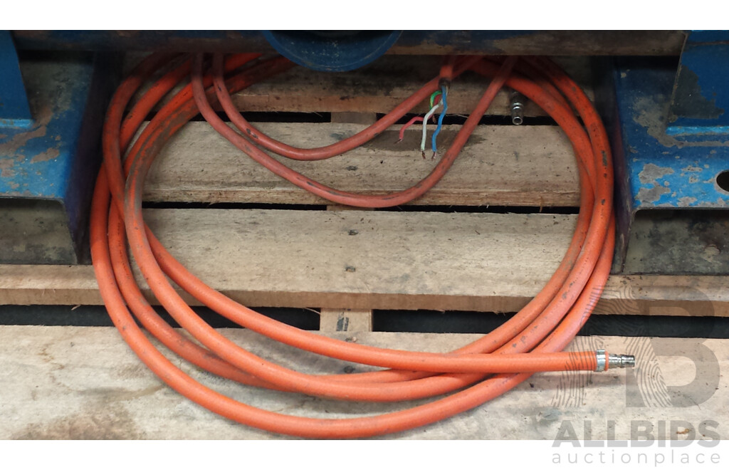 Pilot Air K30P Air Compressor