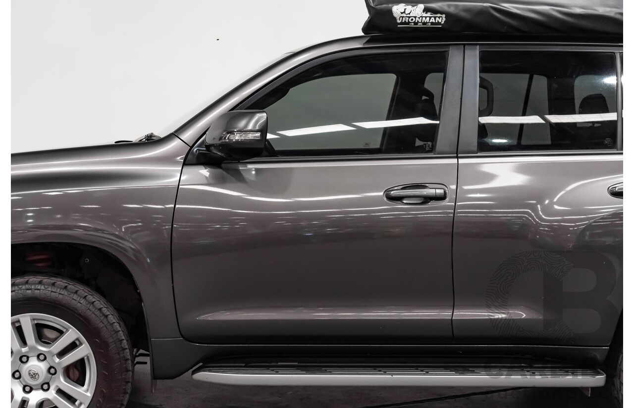 7/2010 Toyota Landcruiser Prado Kakadu (4x4) KDJ150R 4d Wagon Metallic Grey Turbo Diesel 3.0L - 7 Seater