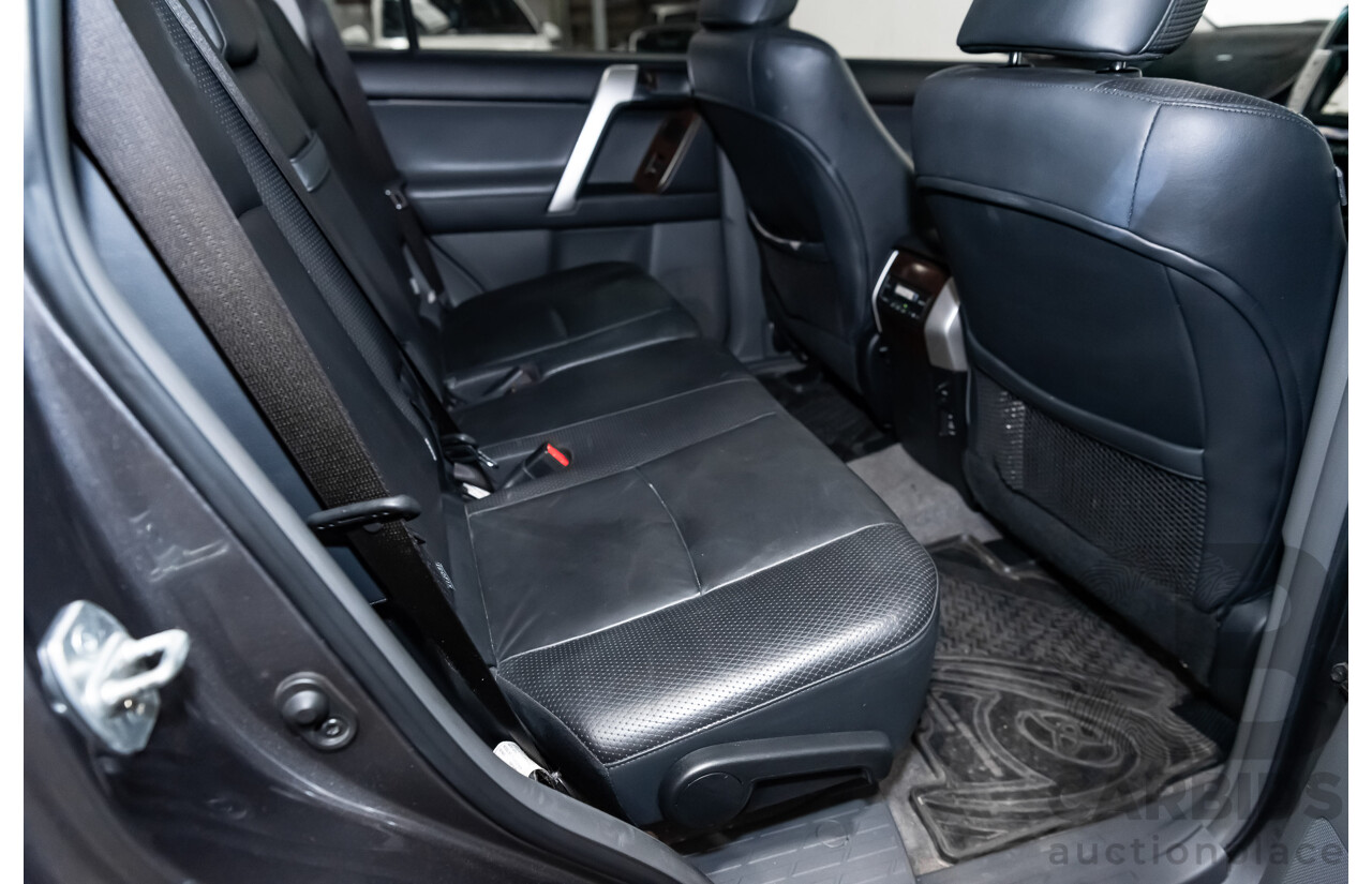 7/2010 Toyota Landcruiser Prado Kakadu (4x4) KDJ150R 4d Wagon Metallic Grey Turbo Diesel 3.0L - 7 Seater
