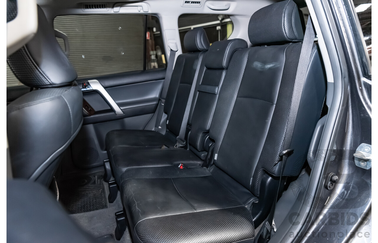 7/2010 Toyota Landcruiser Prado Kakadu (4x4) KDJ150R 4d Wagon Metallic Grey Turbo Diesel 3.0L - 7 Seater