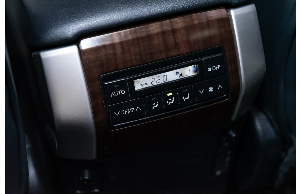 7/2010 Toyota Landcruiser Prado Kakadu (4x4) KDJ150R 4d Wagon Metallic Grey Turbo Diesel 3.0L - 7 Seater