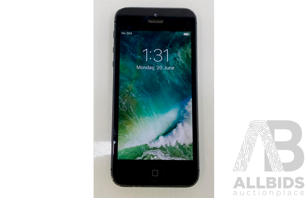 Apple (A1429) 4-Inch LTE 32GB IPhone 5 (Black-Slate)