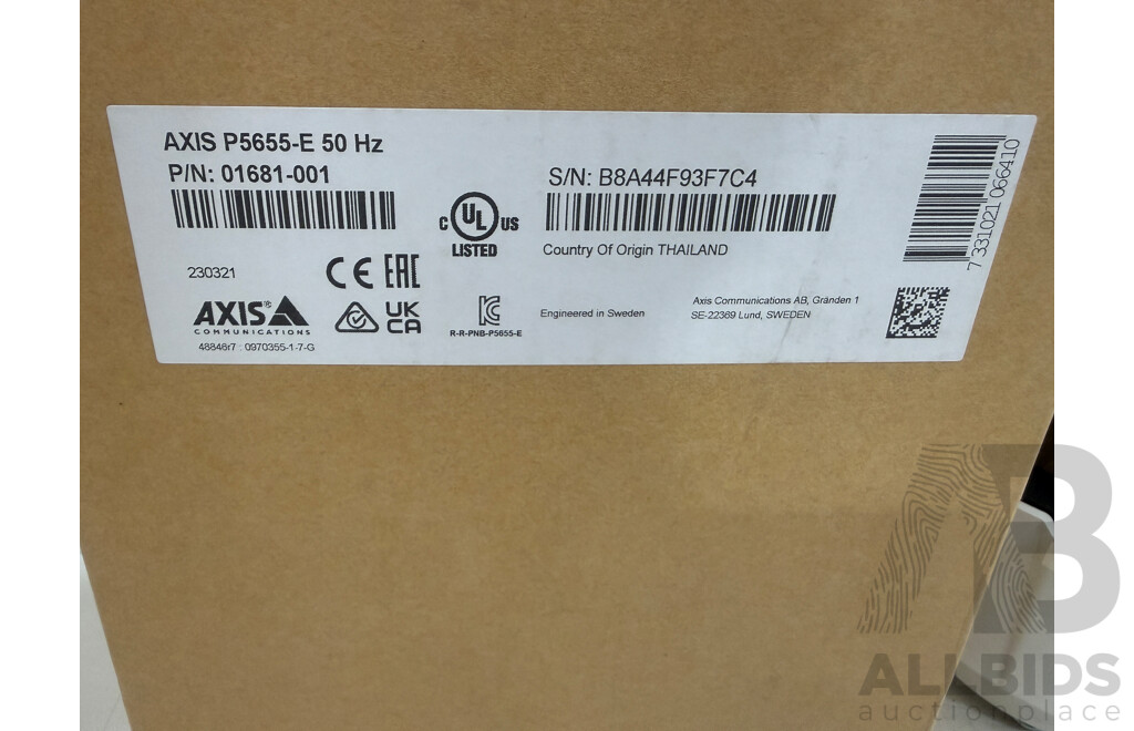 AXIS P5635 E  50 Hz PTZ Dome Network Camera