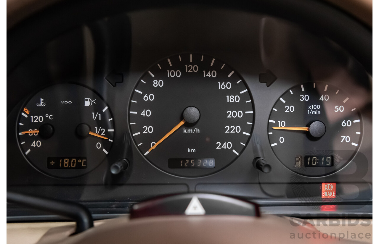 8/2002 Mercedes-Benz ML 320 Luxury (4x4) W163 4d Wagon Gold 3.2L