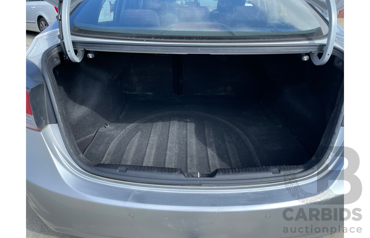 7/2013 Hyundai Elantra Elite MD2 4d Sedan Silver 1.8L