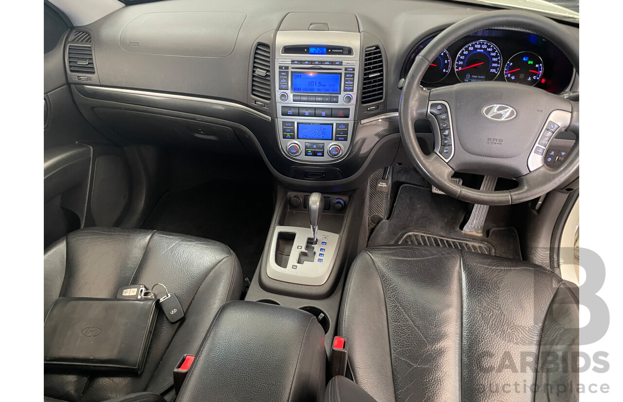 2/2010 Hyundai Santa Fe Highlander CRDi (4x4) CM MY10 4d Wagon White 2.2L