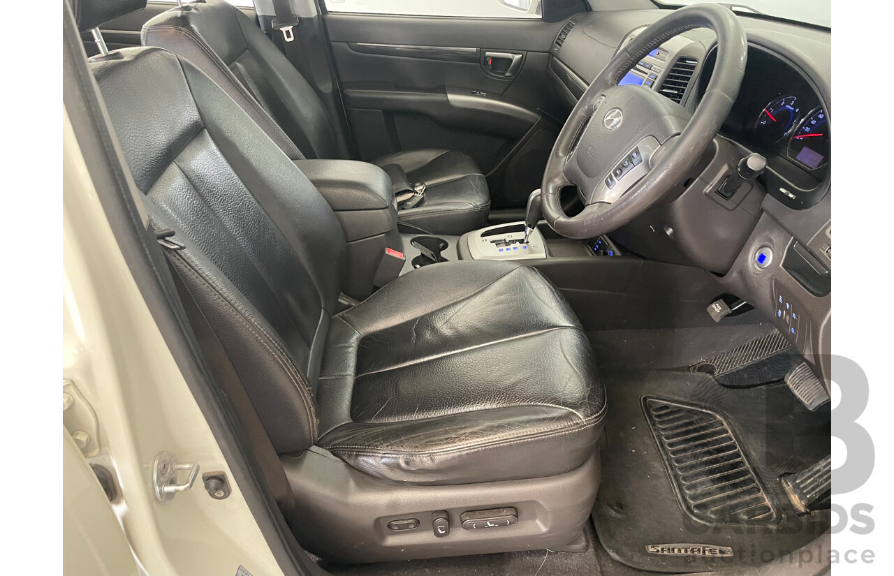 2/2010 Hyundai Santa Fe Highlander CRDi (4x4) CM MY10 4d Wagon White 2.2L