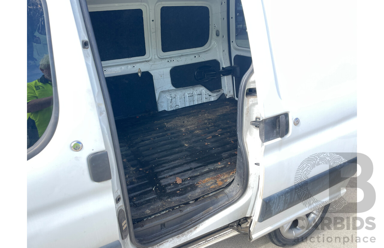 5/2004 Citroen Berlingo Ii  M59 2d Panelvan White 1.4L