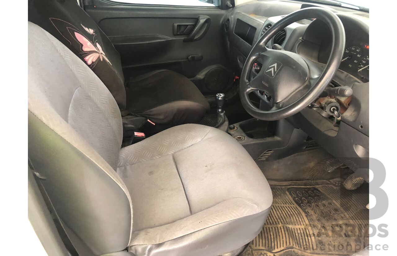 5/2004 Citroen Berlingo Ii  M59 2d Panelvan White 1.4L