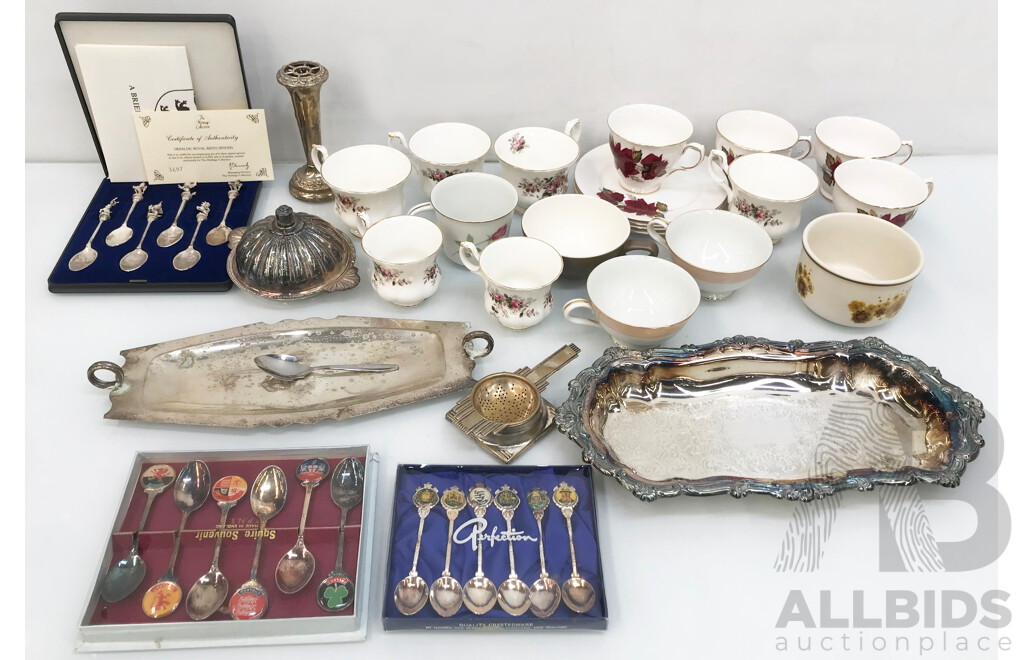 Tableware and Collectors Spoon - Lot 1519137 | ALLBIDS