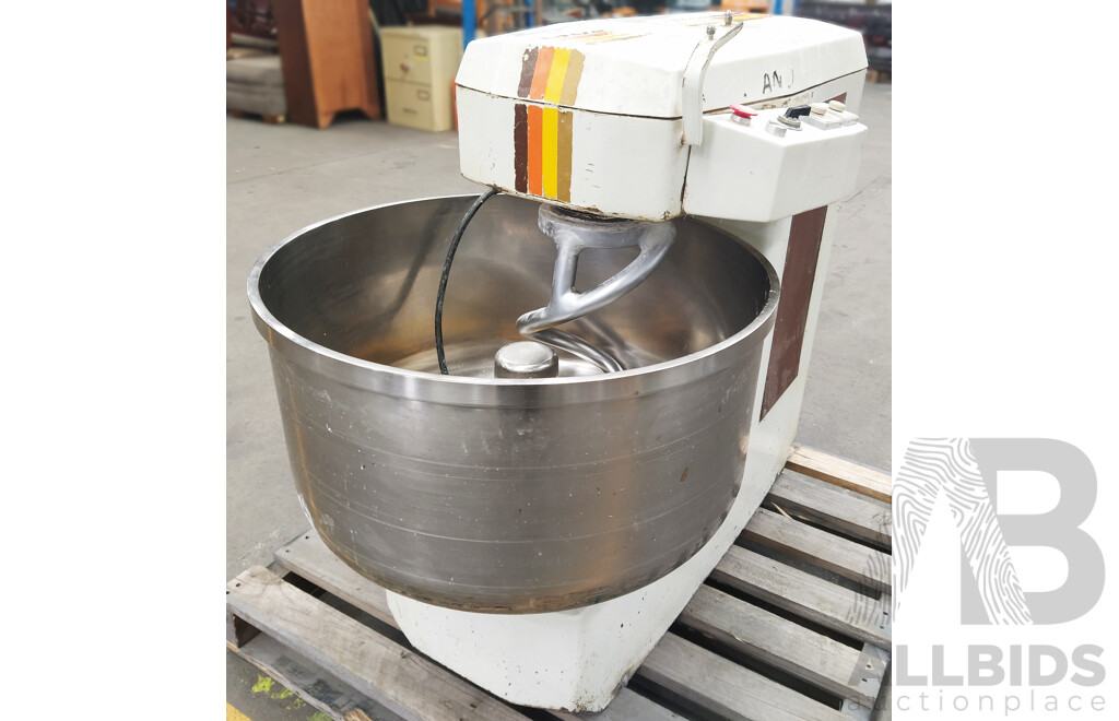 Sancassiano Impastatrice Commercial Dough Mixer