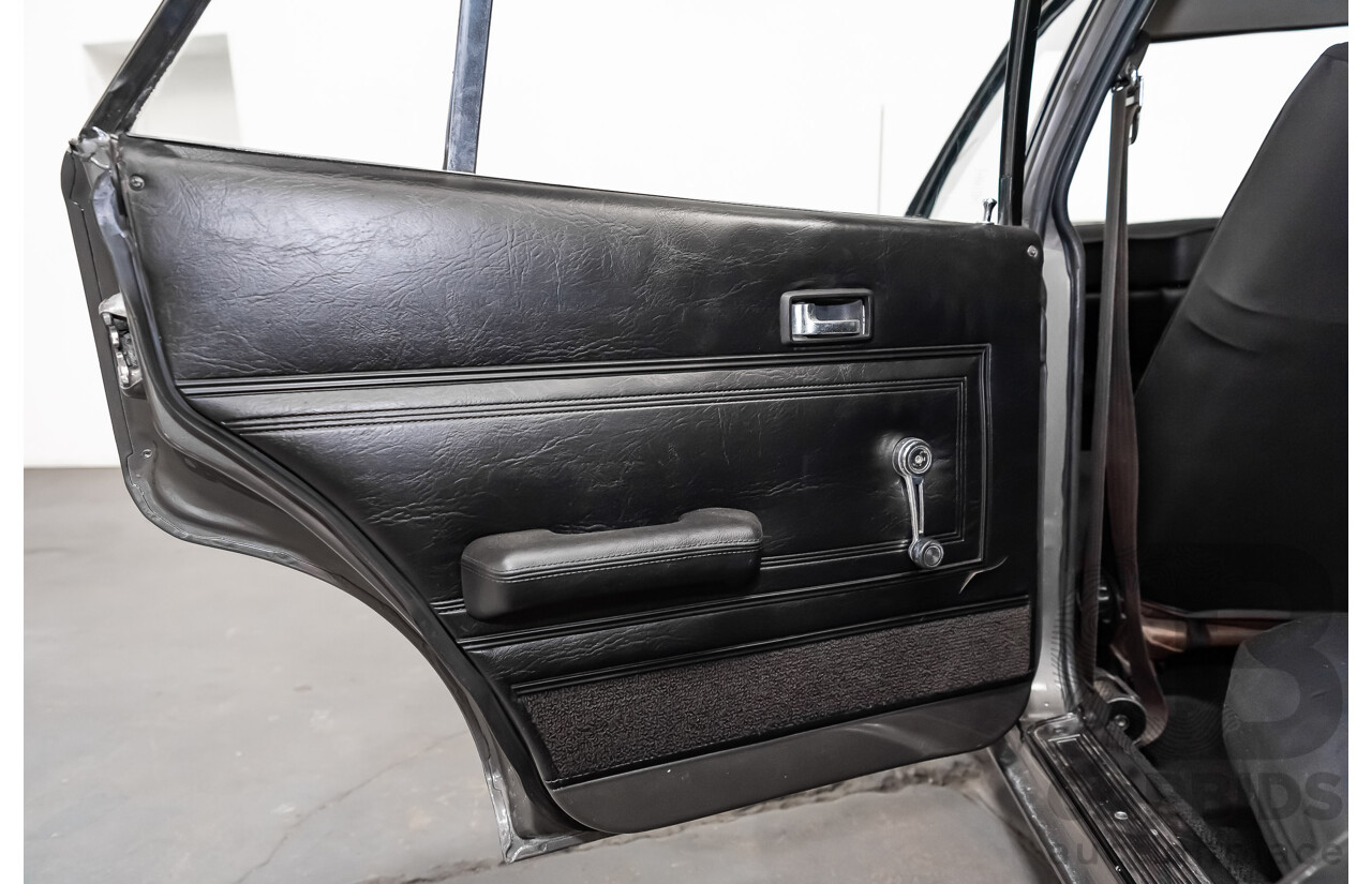 4/1975 Ford Fairlane 500 ZG Y Code 4d Sedan Metallic Grey 351ci V8 5.8L