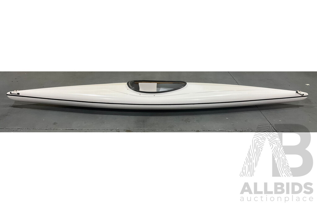 B-LINE Fibreglass Kayak & Paddle