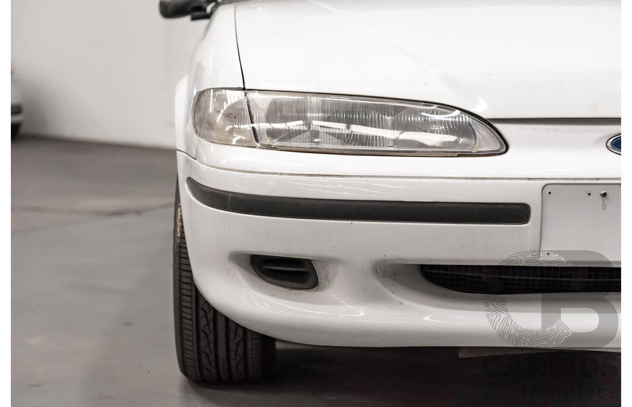 9/1998 Ford Falcon GLi Longreach Tradesman XHII Panel Van White 4.0L