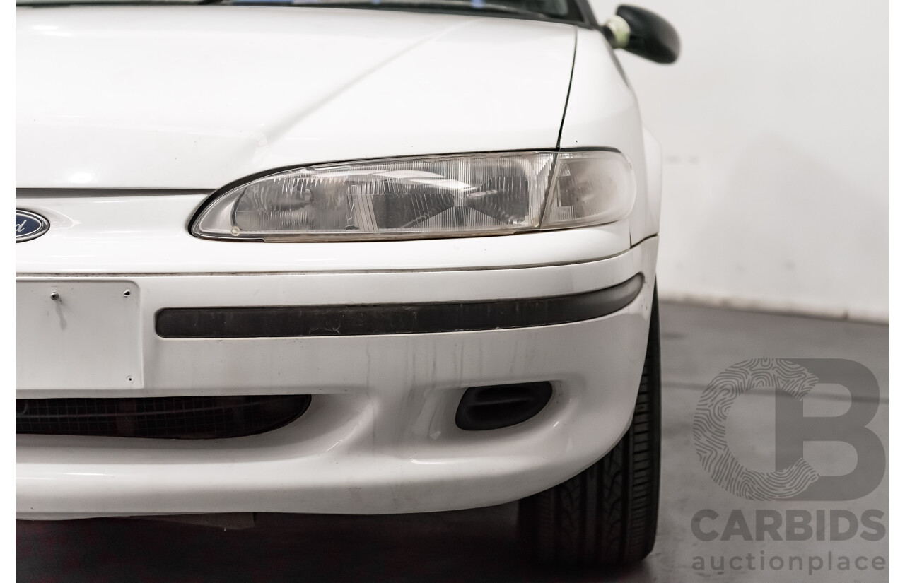9/1998 Ford Falcon GLi Longreach Tradesman XHII Panel Van White 4.0L