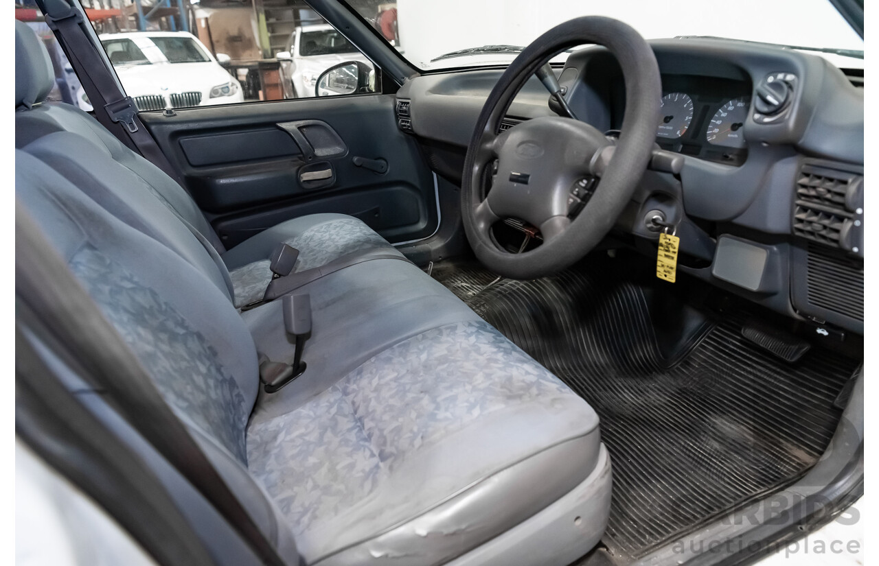 9/1998 Ford Falcon GLi Longreach Tradesman XHII Panel Van White 4.0L