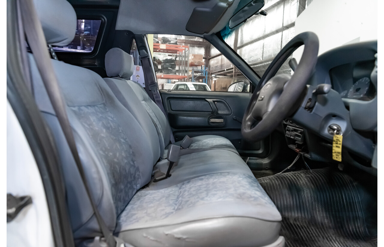 9/1998 Ford Falcon GLi Longreach Tradesman XHII Panel Van White 4.0L