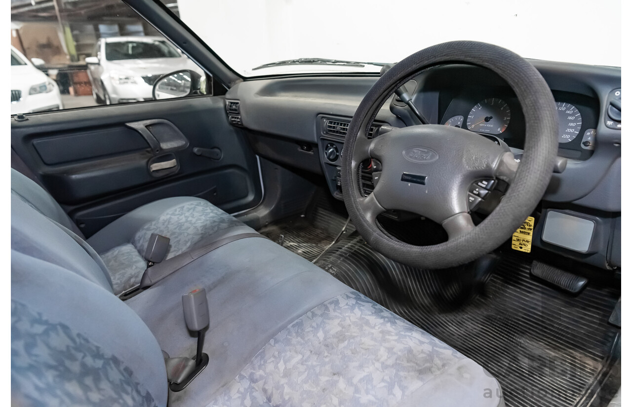 9/1998 Ford Falcon GLi Longreach Tradesman XHII Panel Van White 4.0L